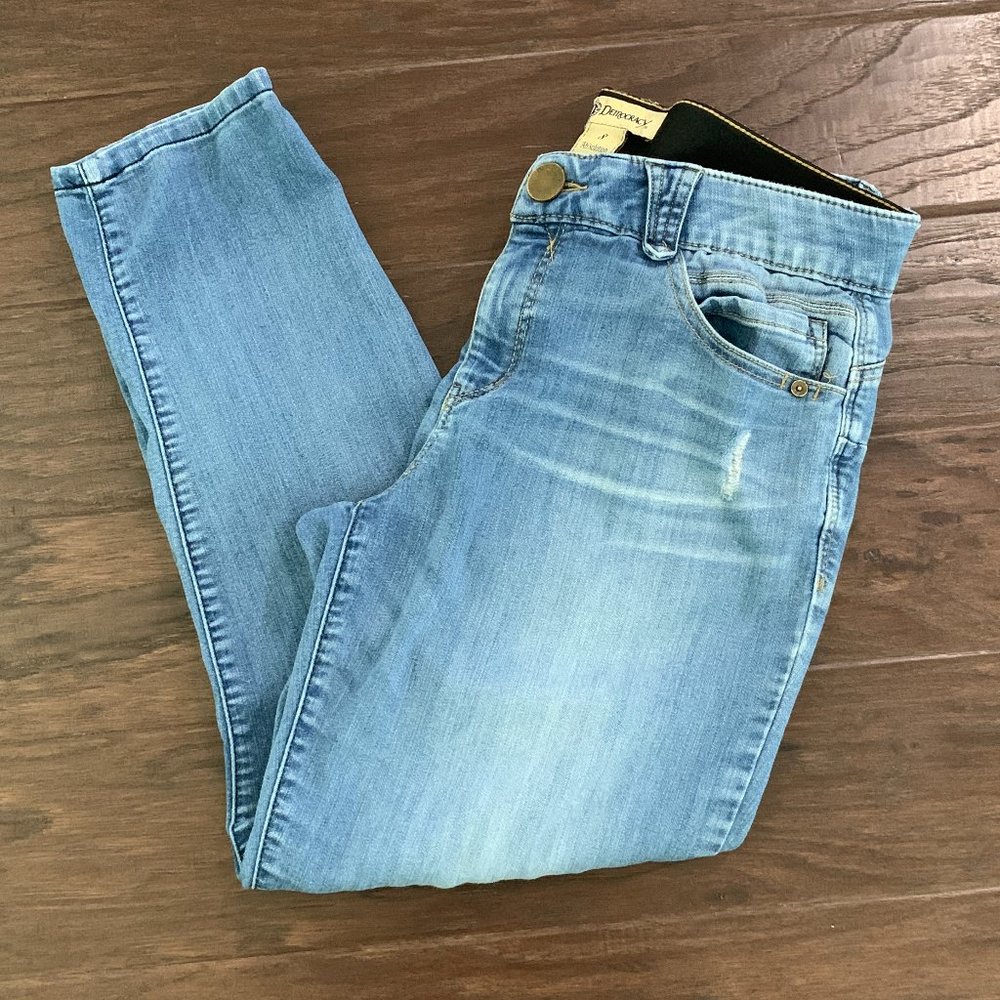Gently Worn Distressed Democracy "Ab" Solution Skinny Jeans